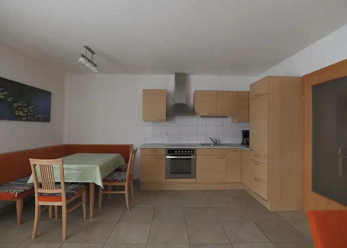 弗瑞恩沃农艮马茨内尔公寓 *